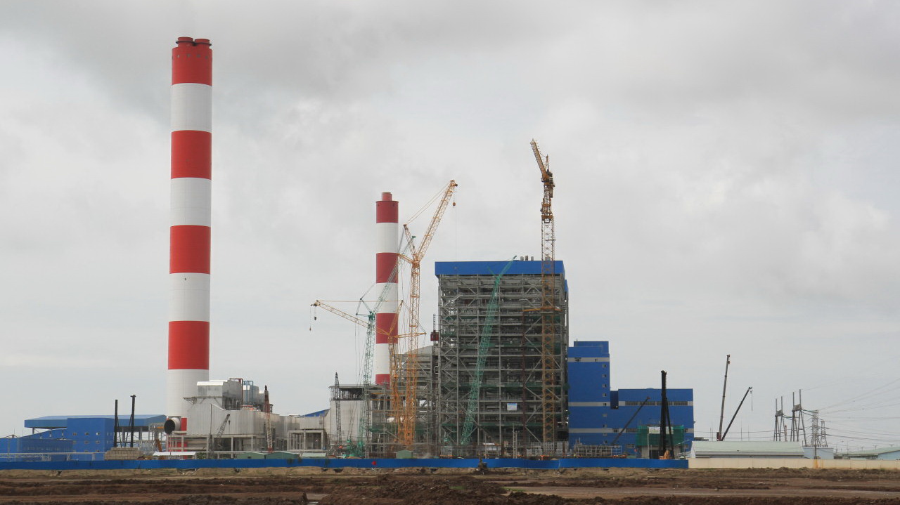 Coal-fired power plants threaten Vietnam deltas