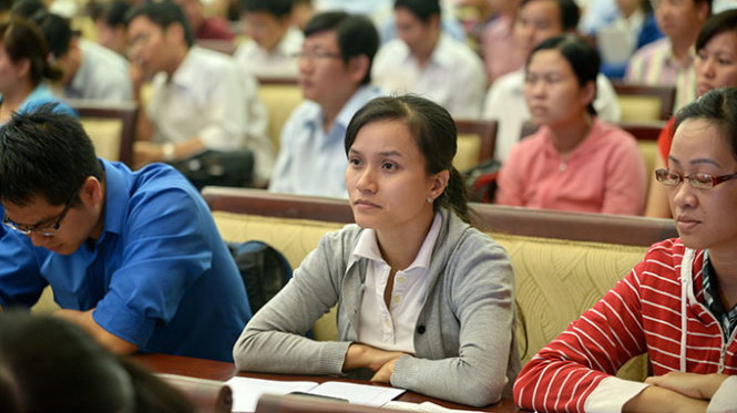 Salary of Vietnam’s public servants only meets 50% of living standards