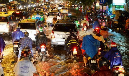 Rain anticipated in south, central Vietnam; tidal floods forecast