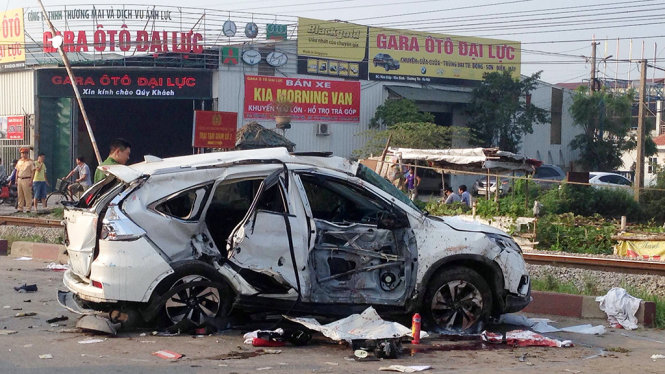Five dead in railway crossing crash outside Hanoi