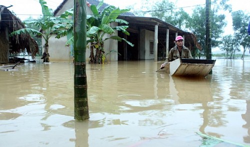 Floods kill 21 people in Vietnam, next storm due soon