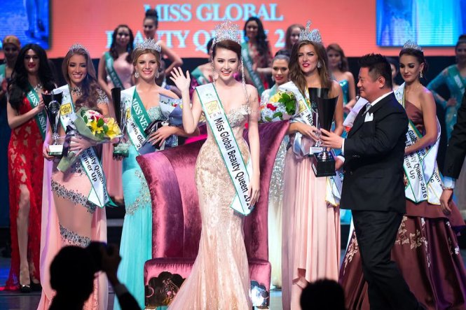 Vietnamese model crowned Miss Global Beauty Queen