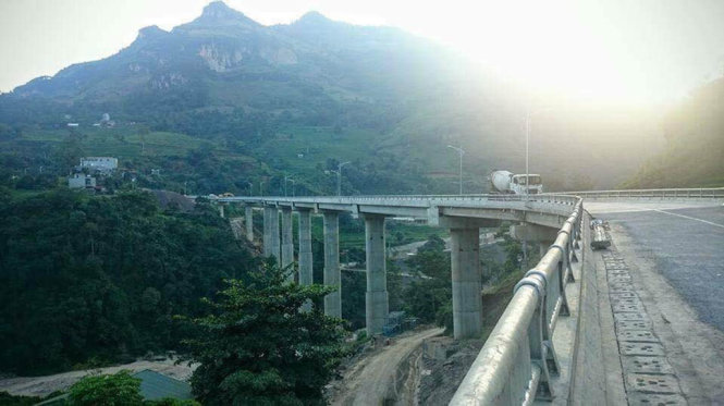 Vietnam opens Japan-funded $7mn bridge in northern highlands