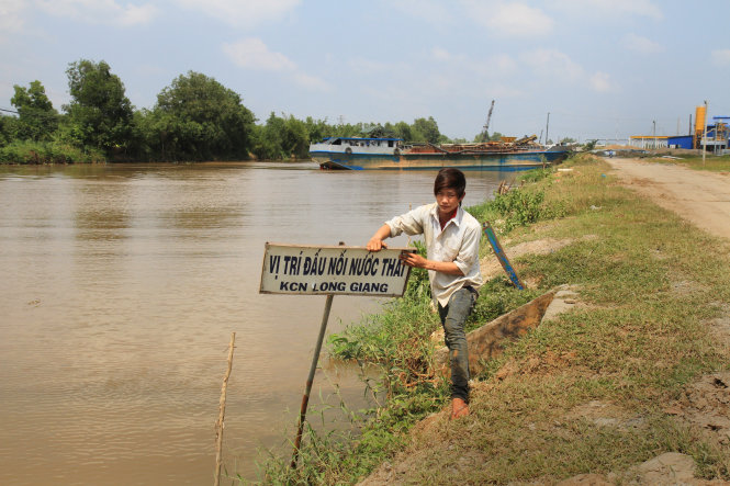 Alarm over paper mill threatening rivers in Vietnam’s Mekong Delta