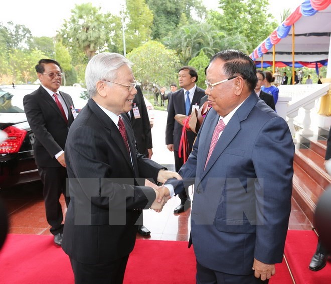 Vietnam, Laos agree to foster special relationship