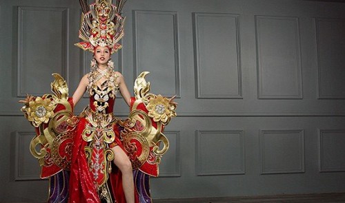Is the national costume of Vietnam’s beauty at Miss Supranational national enough?
