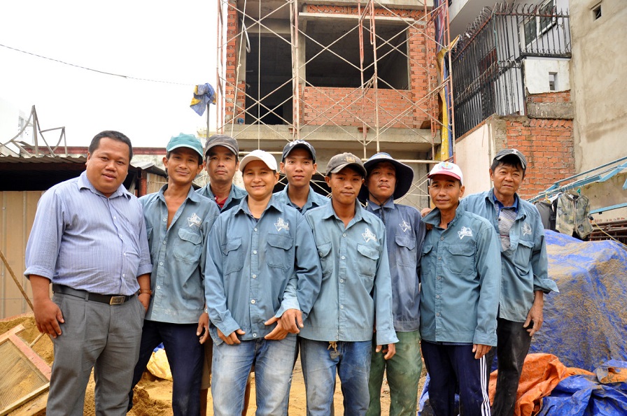 Vietnam contractor provides lifeline for deaf-mute construction workers