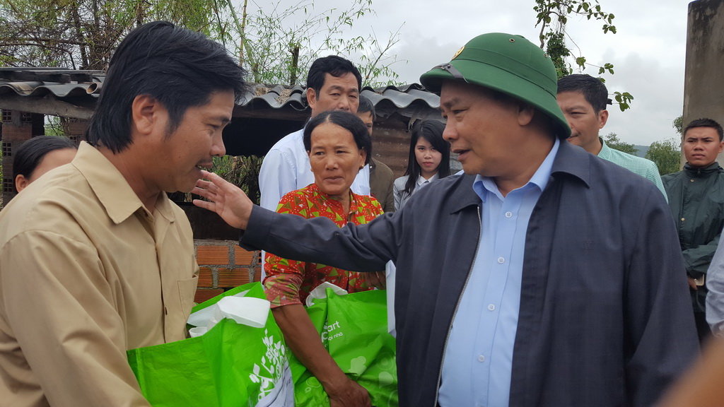 Vietnam premier urges new measures to deal with flooding in central provinces