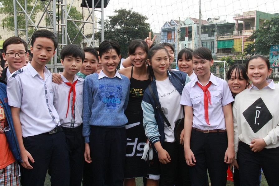 Vietnam’s top swimmer kick-starts swimming campaign for youth