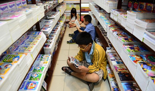 Vietnamese read one book a year: insider