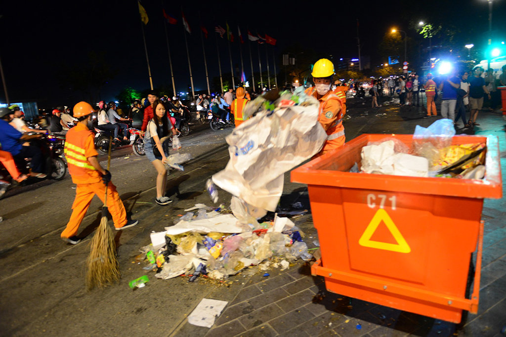 Ho Chi Minh City to mobilize 7,000 workers for street cleaning during Tet