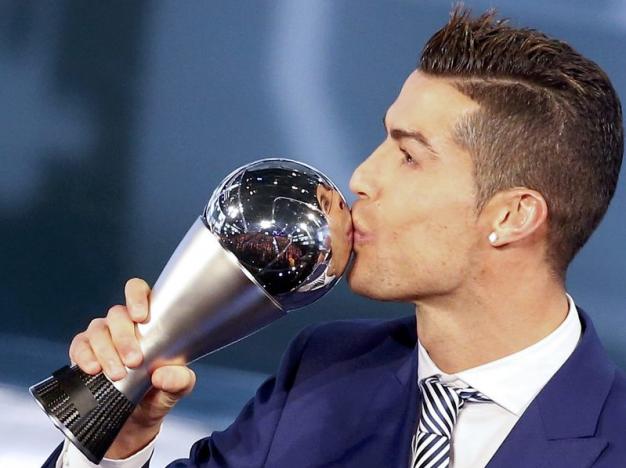 Ronaldo wins FIFA's player of the year award
