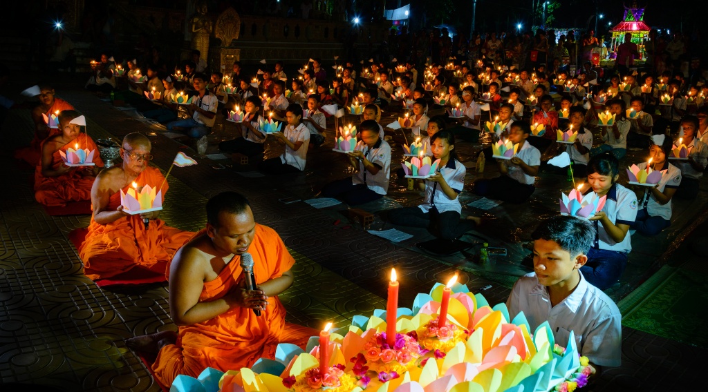 Khmer floating lantern festival in Vietnam