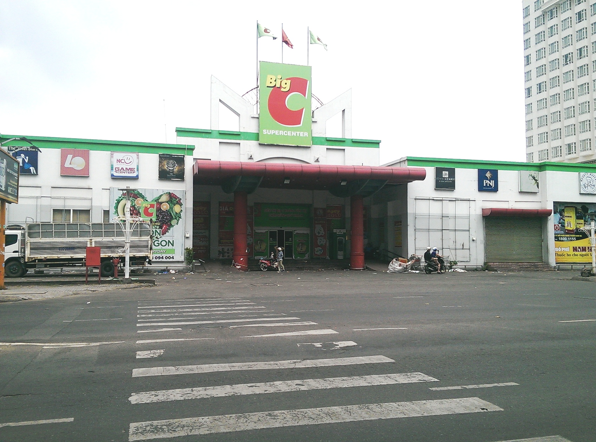 Big C closes one of chain’s first Vietnam stores for upgrade