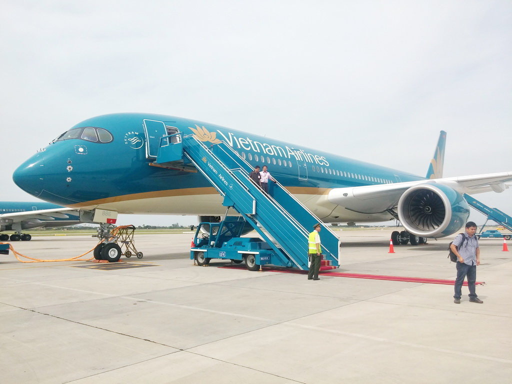Chinese passenger fined for threatening to attack Vietnamese flight attendant