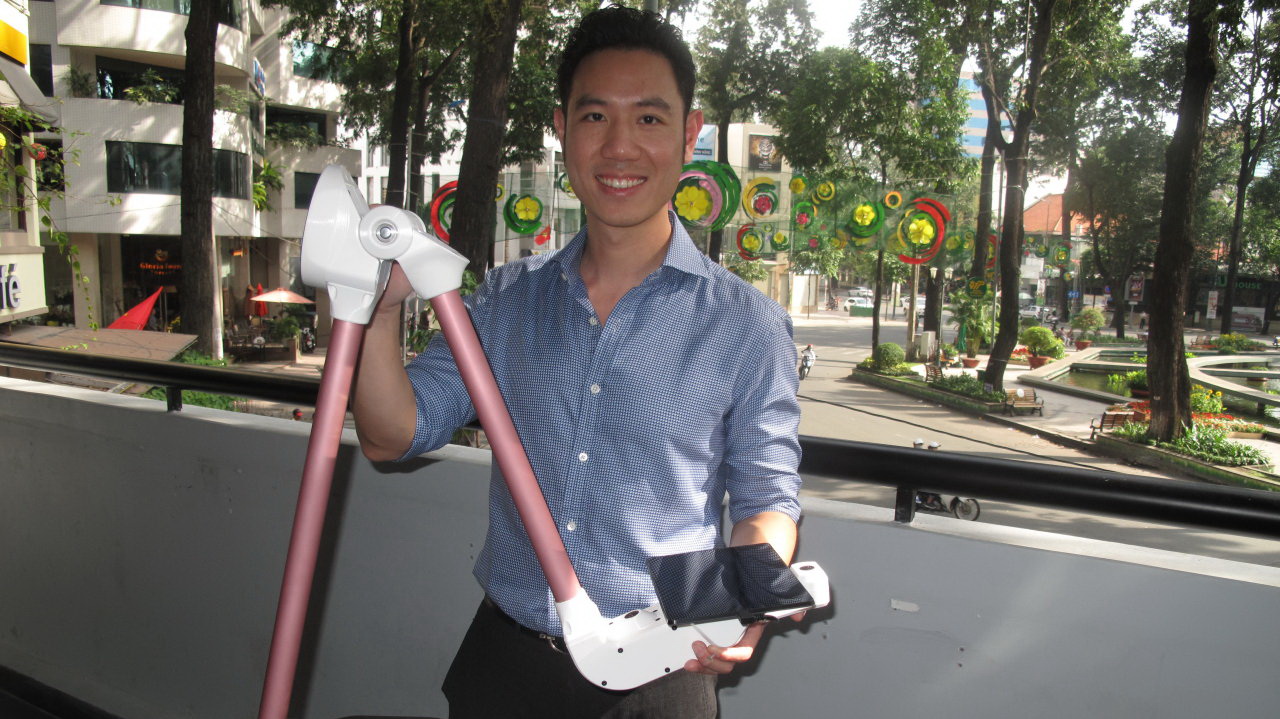 Meet the Vietnamese man who builds robots on US soil