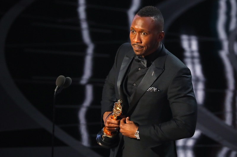'Moonlight' nabs first Oscar, Trump and Streep center stage