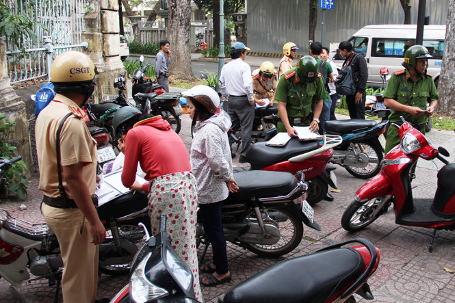 Expats explain why it’s hard to walk in Ho Chi Minh City