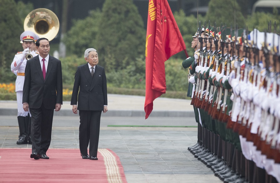 Vietnam welcomes Japanese Emperor, Empress in Hanoi (photos)