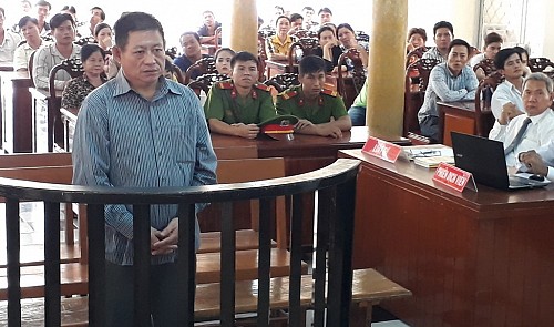 Cambodian officer jailed for 25 years for shooting dead Vietnamese