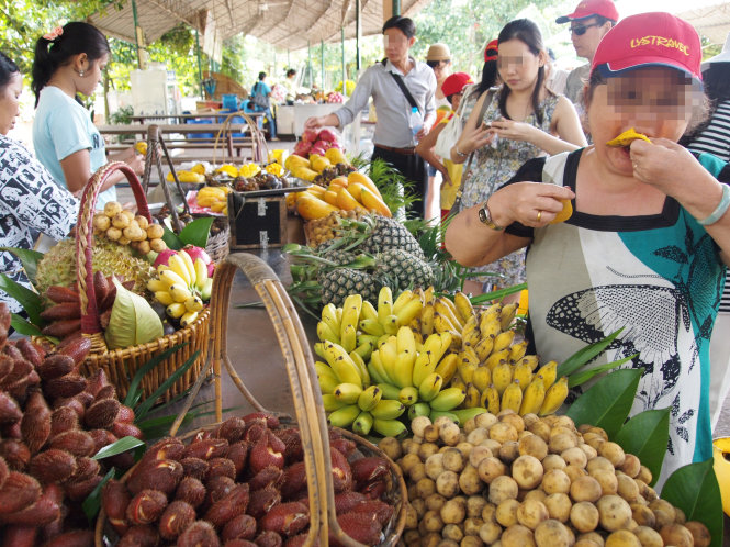 Vietnam releases official code of conduct for tourists