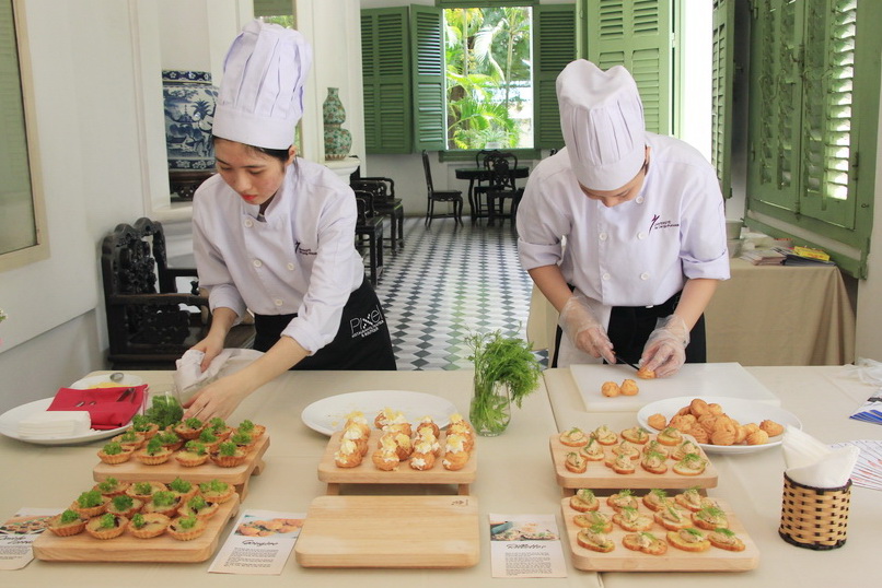 French Consulate General promotes French cooking courses in Saigon