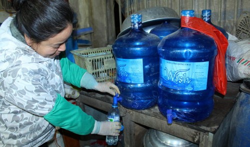 In Vietnam, ‘clean-skin’ alcohol as easy to buy as candy