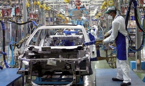 Vietnam eyes auto industry safeguards against cheap imports