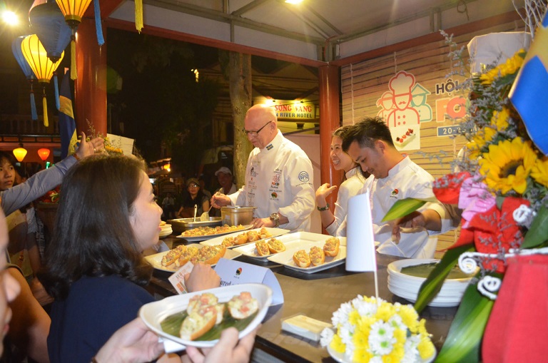 Global cuisine brought together at int’l food festival in Hoi An