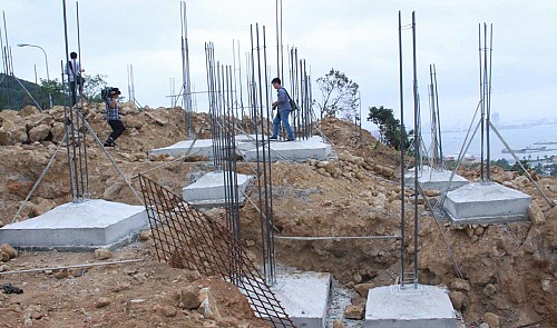 Da Nang orders removal of illegally built constructions on Son Tra Peninsula