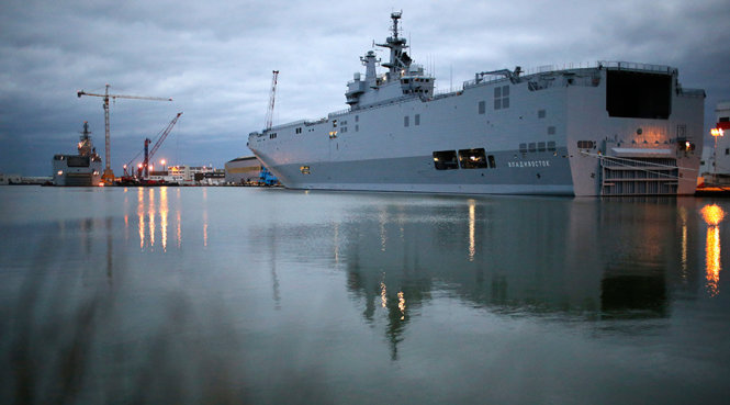 Vietnamese, French navies hold exercise off Vung Tau