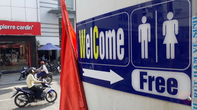 Public offices, service venues offer free restrooms to tourists in Hue