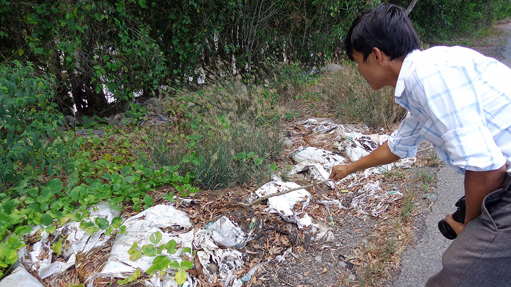 Couple hired to bury 200 tons of waste illegally in southern Vietnam