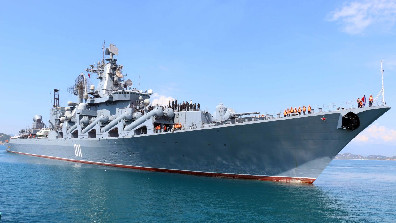 Russian missile cruiser arrives at Vietnam’s Cam Ranh Bay