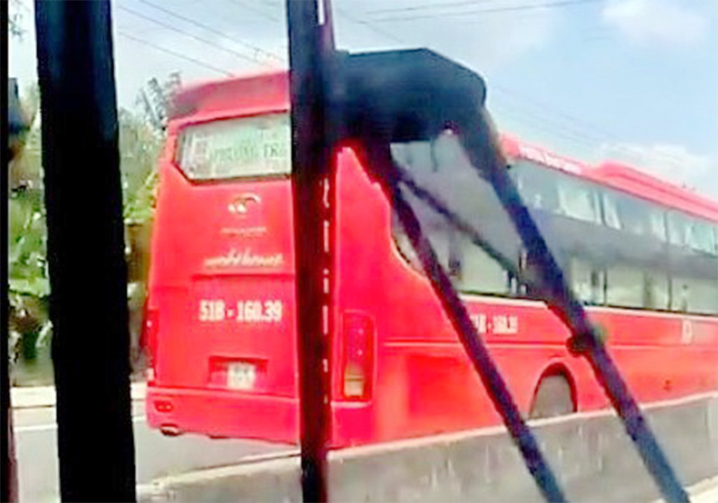 Police fine wrong-way Futa bus driver from Facebook video