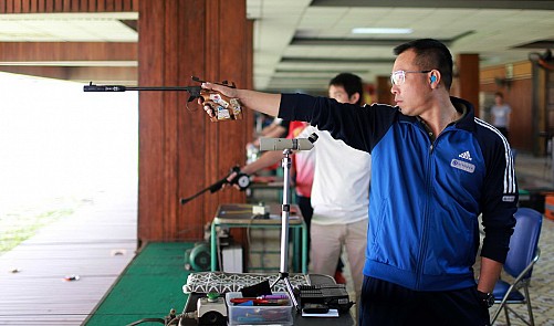 Bullet shortage, bureaucracy continue to haunt Vietnamese shooters
