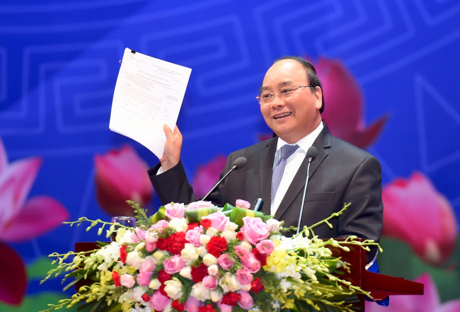 Vietnam PM addresses 2,000 in pro-business meeting