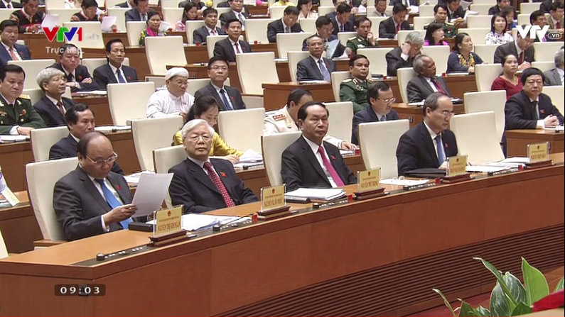 Vietnam’s legislature reviews important laws