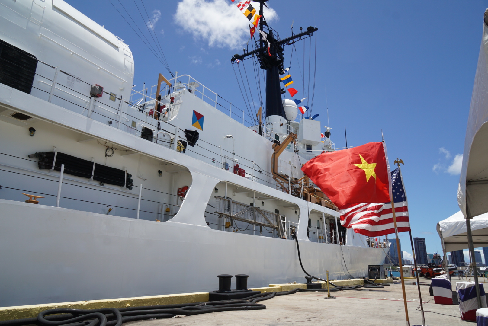 U.S. transfers High Endurance Cutter to Vietnam Coast Guard