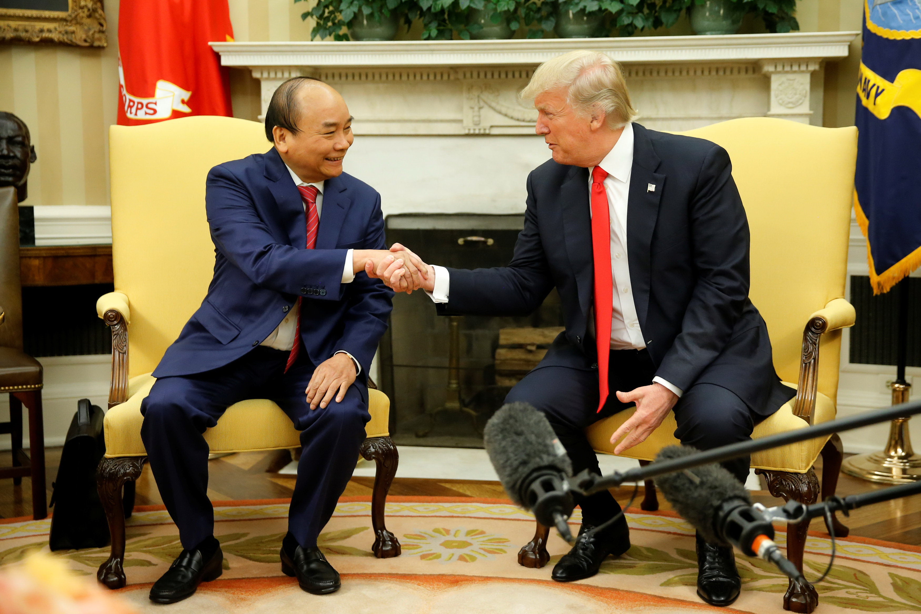 Joint statement by Vietnam, US after PM Phuc’s visit to White House