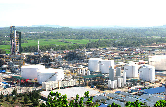 Vietnam refinery operator valued at $3.2 bln ahead of IPO