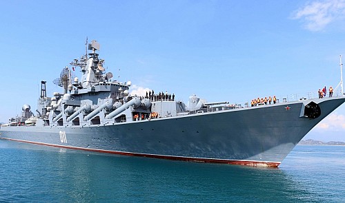Russian missile cruiser arrives at Vietnam’s Cam Ranh Bay