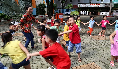 Ho Chi Minh City forbids schools from teaching during summer break