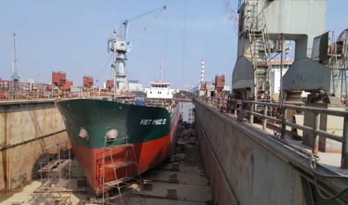 Fate of Vietnamese shipbuilder, once collapsed, remains uncertain