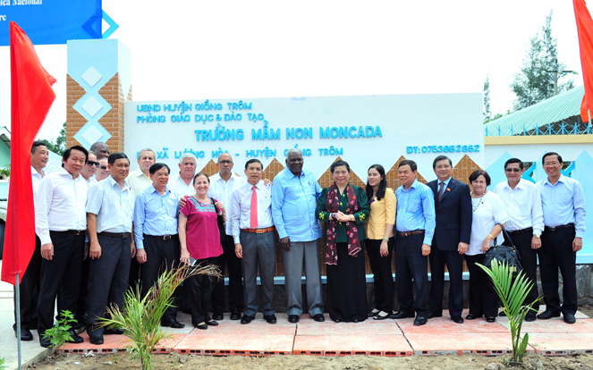 Cuban parliament president attends inauguration of Moncada preschool in Vietnam