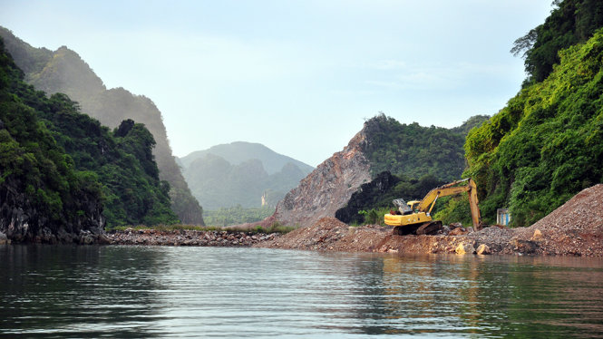 Vietnam military unit reprimanded over mining near Ha Long Bay