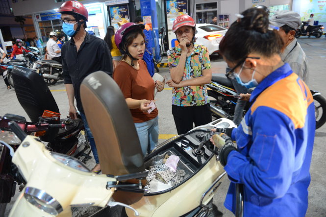 Vietnam ministry insists on exorbitant ‘environmental protection’ tax on fuel