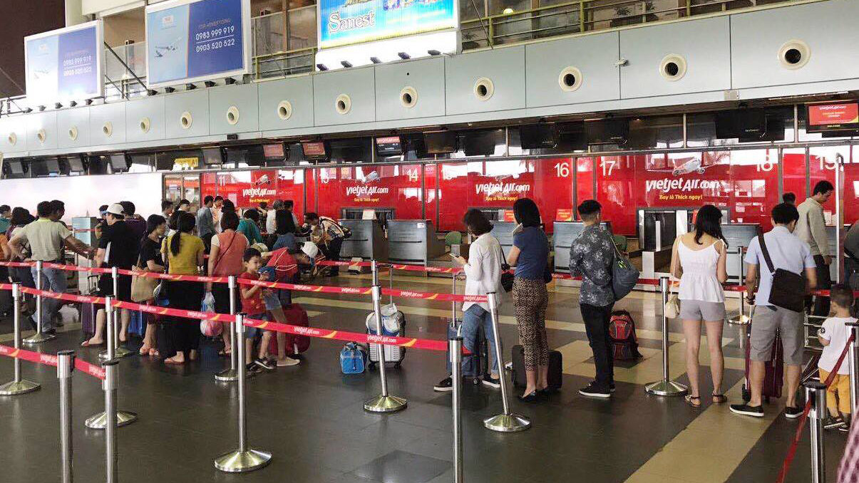 Multiple VietJet flights delayed as ground service employees take concurrent sick leave