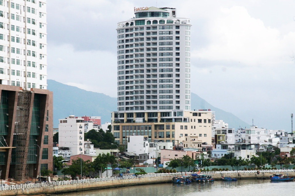 Grand hotel operated against law, authorities’ orders in Nha Trang