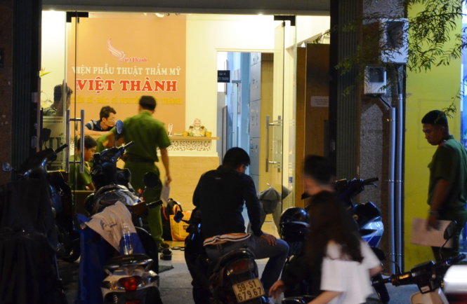 Foreign man dies during excess skin removal at Saigon beauty salon